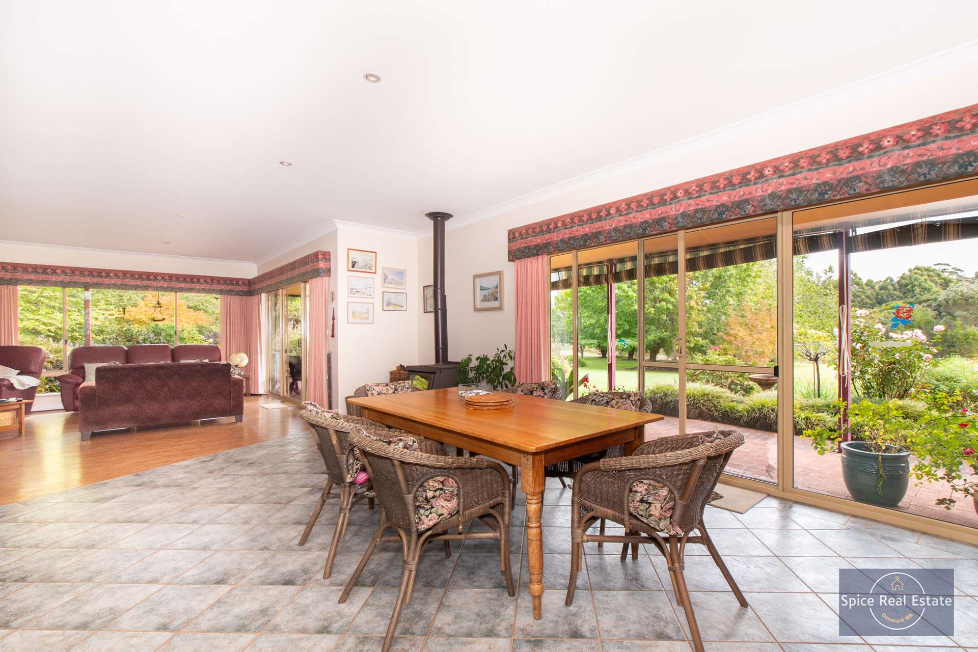 124 Sheoak Drive, Hay For Sale by Farmbuy.com - image 7
