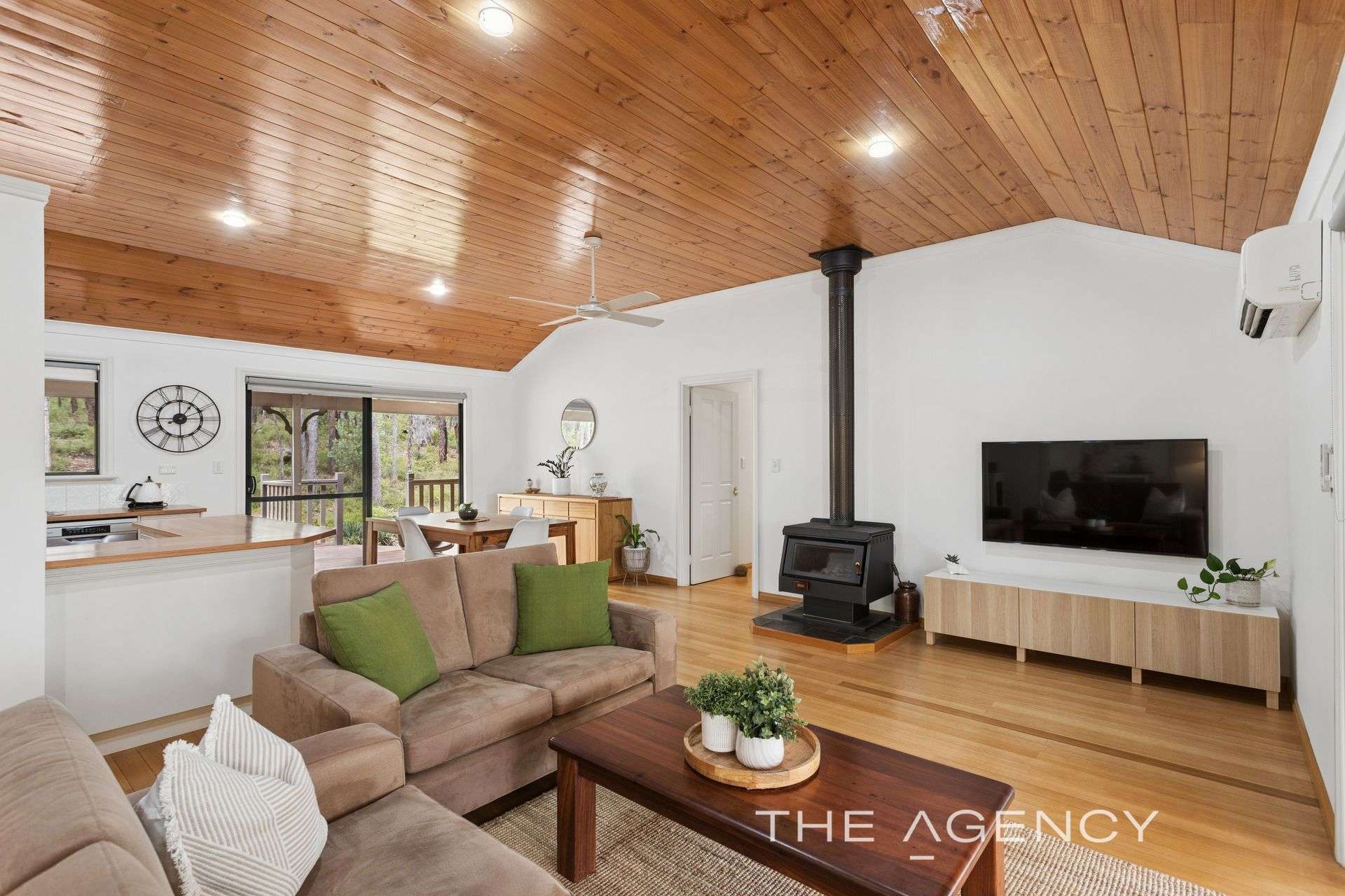 220 Tarrup Street, Chidlow For Sale by Farmbuy.com - image 9
