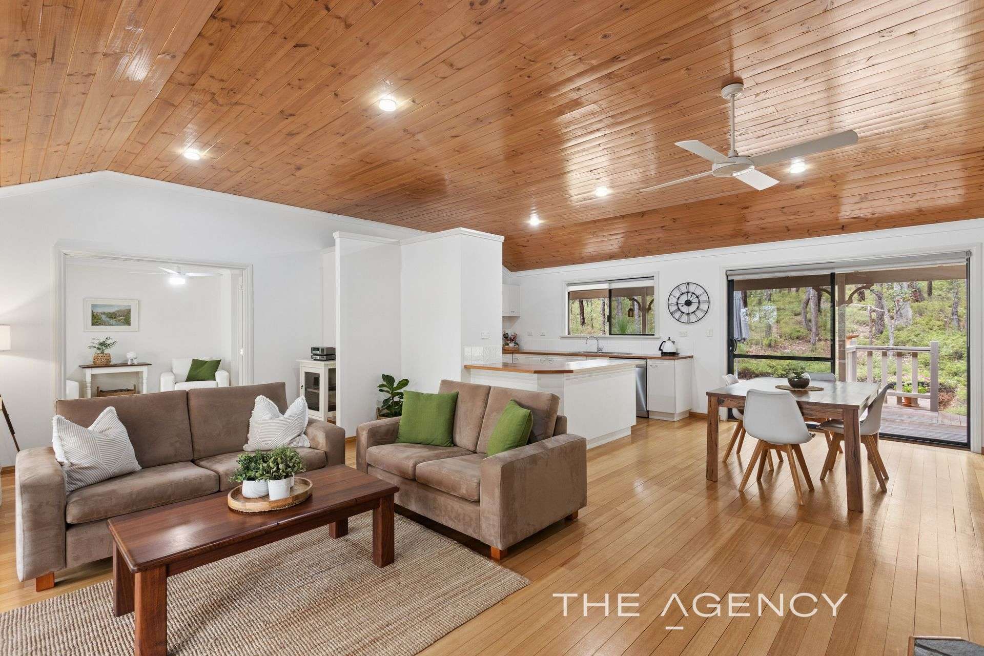 220 Tarrup Street, Chidlow For Sale by Farmbuy.com - image 10