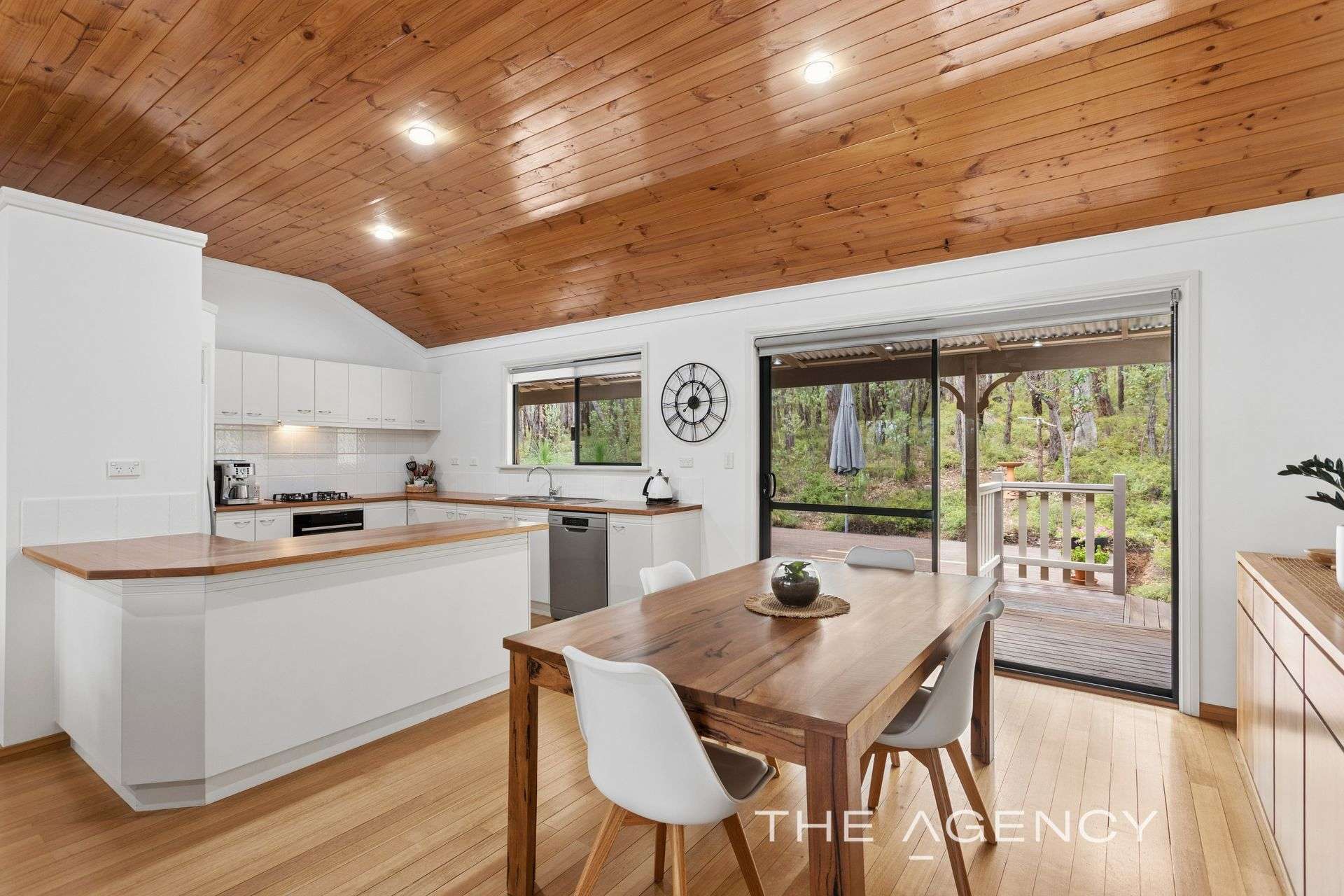 220 Tarrup Street, Chidlow For Sale by Farmbuy.com - image 8