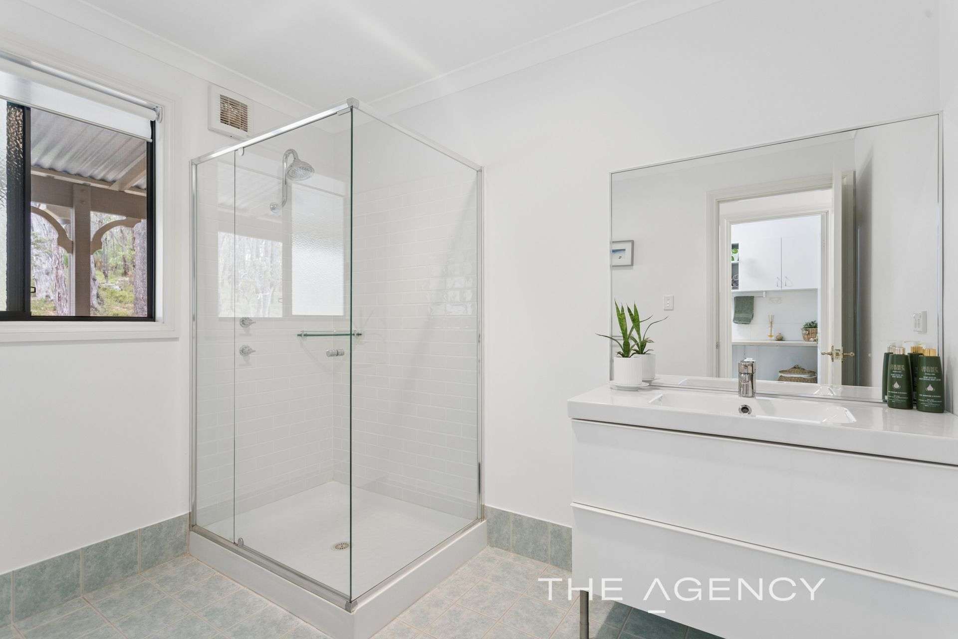 220 Tarrup Street, Chidlow For Sale by Farmbuy.com - image 17