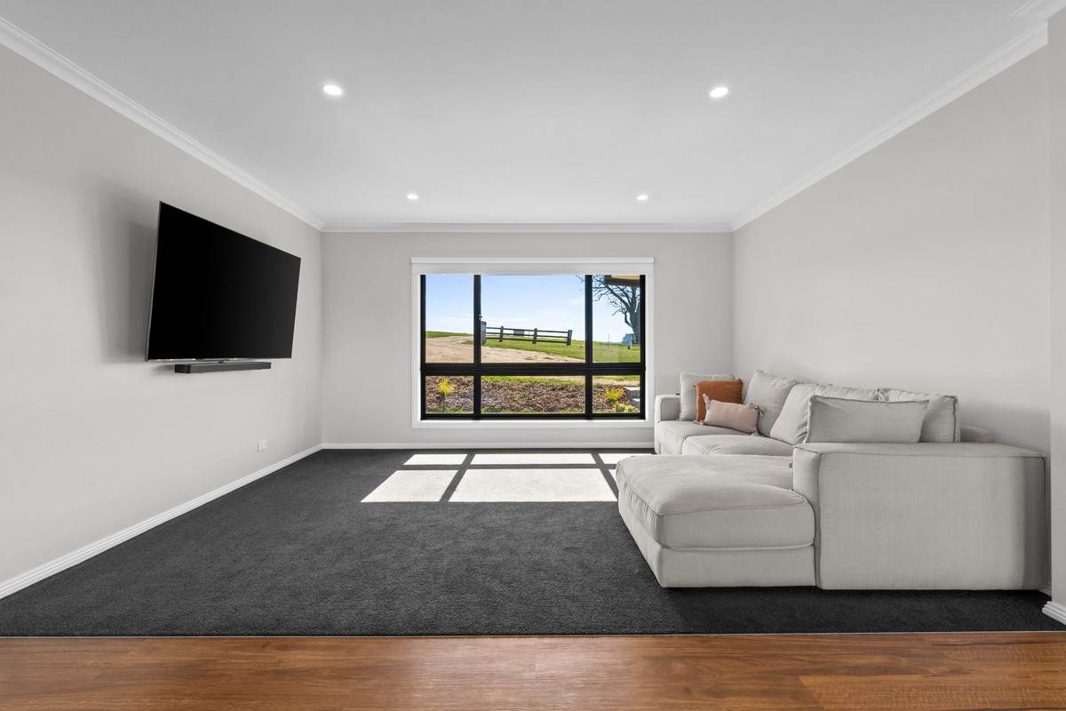 1227 Heyfield-Seaton Road, Seaton For Sale by Farmbuy.com - image 8