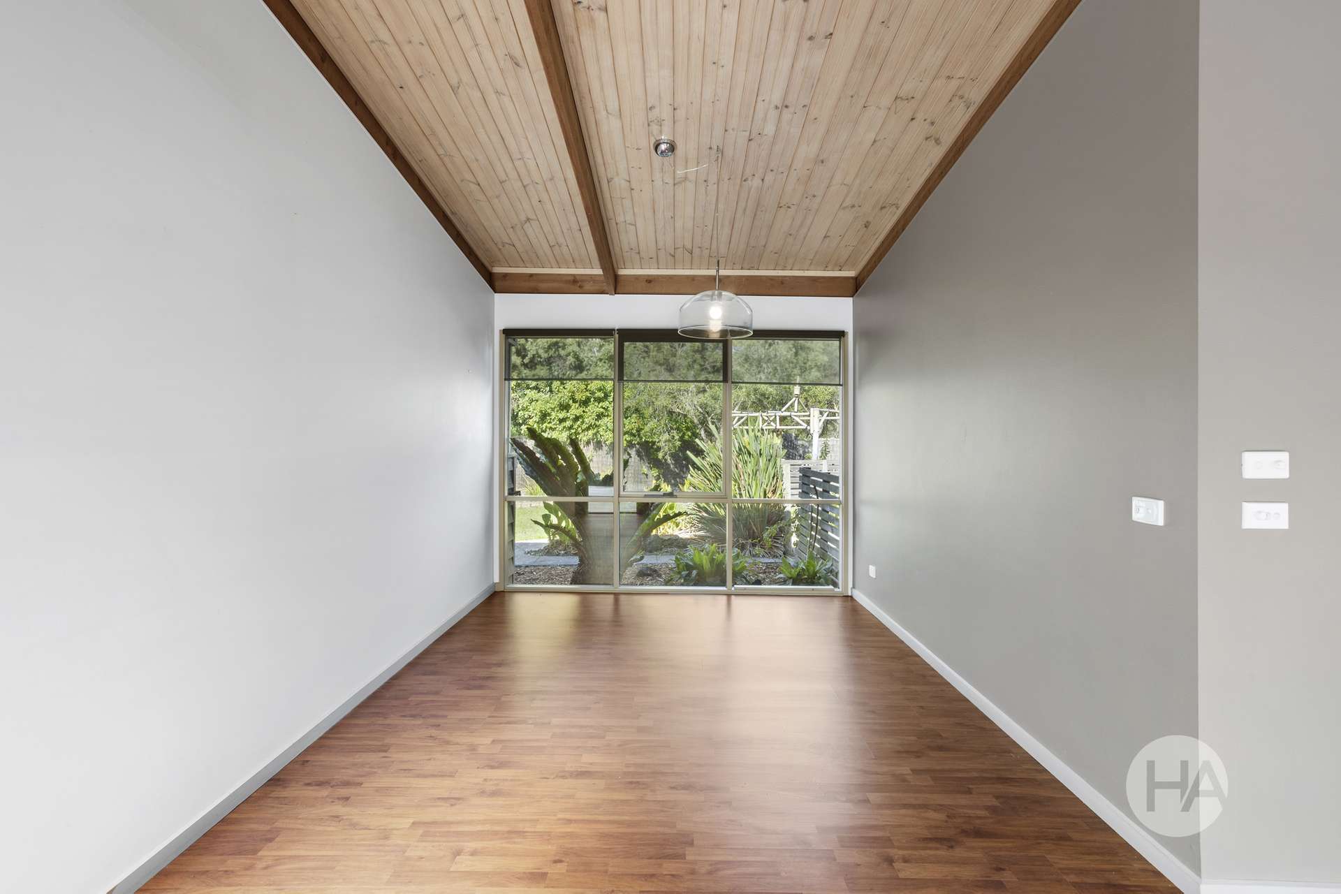 25 Beatty Avenue, Bittern For Sale by Farmbuy.com - image 11