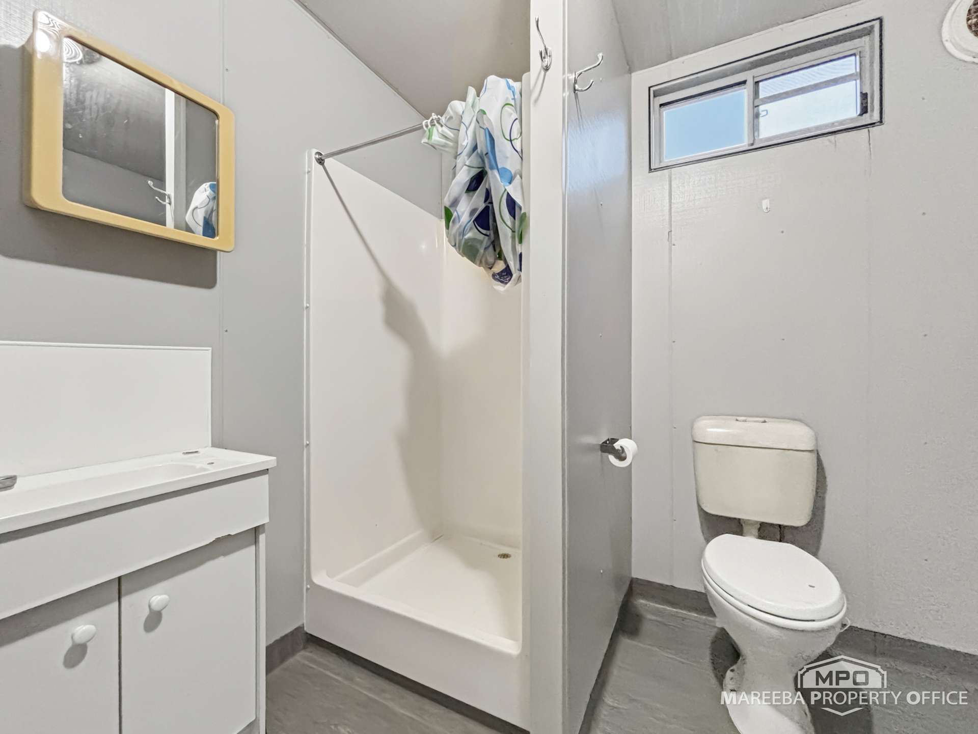 8 Brown Street, Mount Molloy For Sale by Farmbuy.com - image 15