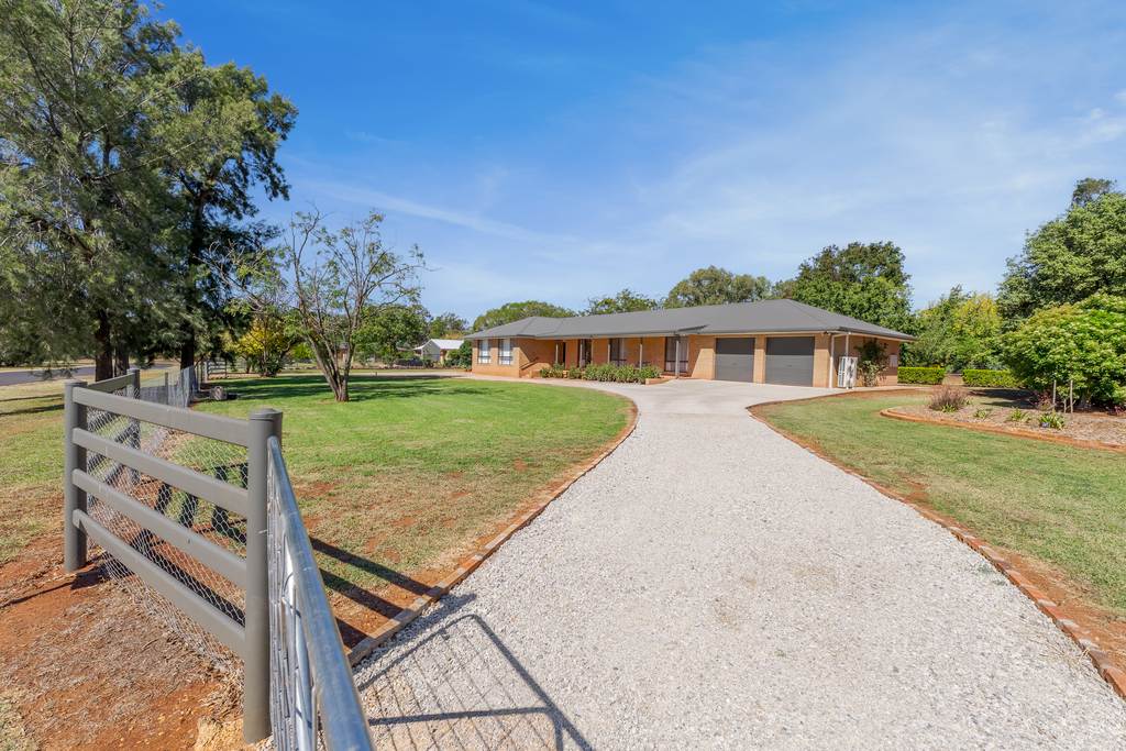 1 Windemere Avenue, Dubbo NSW 2830