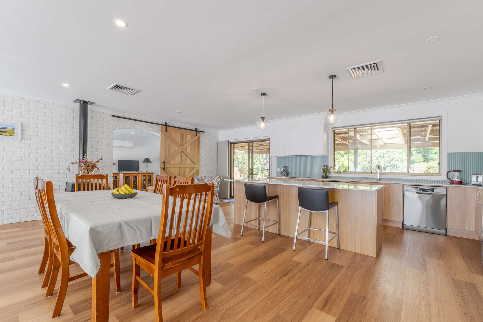 1 Windemere Avenue, Dubbo For Sale by Farmbuy.com - image 7