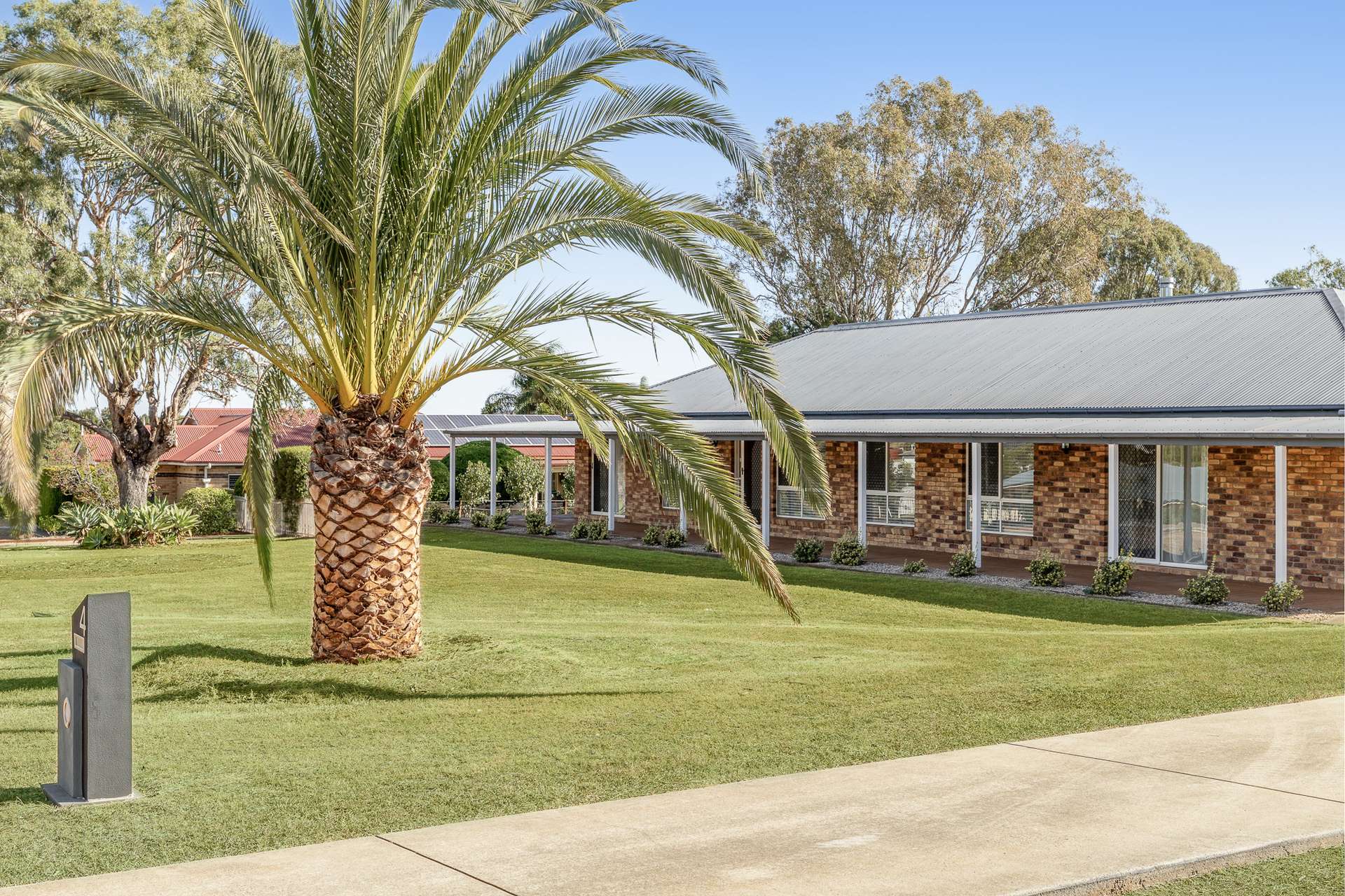 4 Rebecca Street, Glenvale Sold by Farmbuy.com - image 1