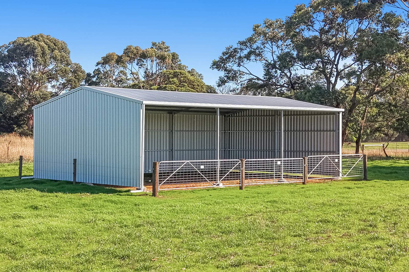 Cnr Hopkins Hwy &  Hughs Road, Purnim West For Sale by Farmbuy.com - image 3