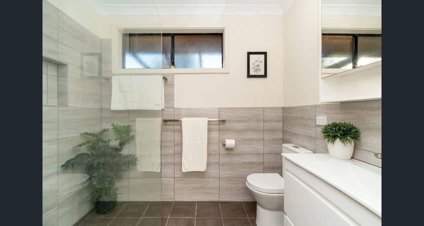 16 CLIFFORDS ROAD, Narrandera For Sale by Farmbuy.com - image 11