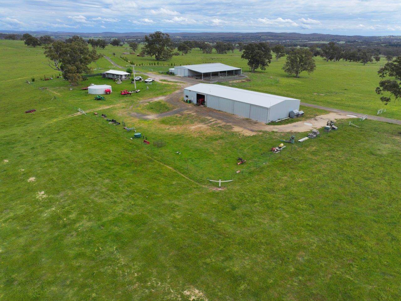 230 Metcalfe-Elphinstone Road, Elphinstone For Sale by Farmbuy.com - image 4