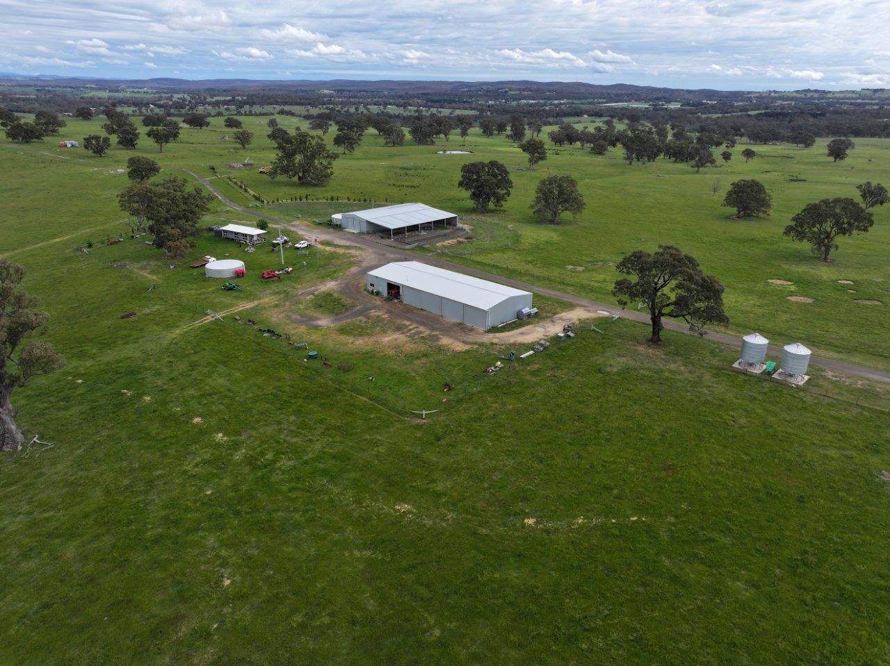 230 Metcalfe-Elphinstone Road, Elphinstone For Sale by Farmbuy.com - image 5