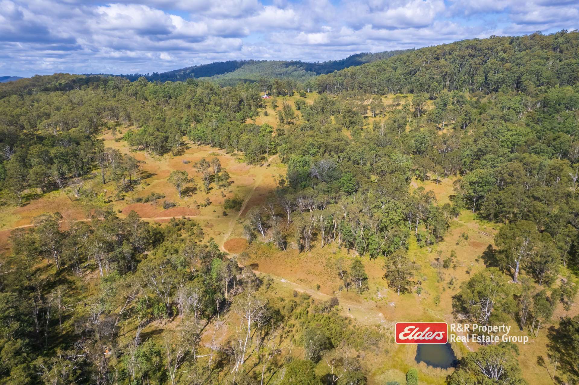 Off Thunderbolts Way, MARES RUN Via, Gloucester For Sale by Farmbuy.com - image 25