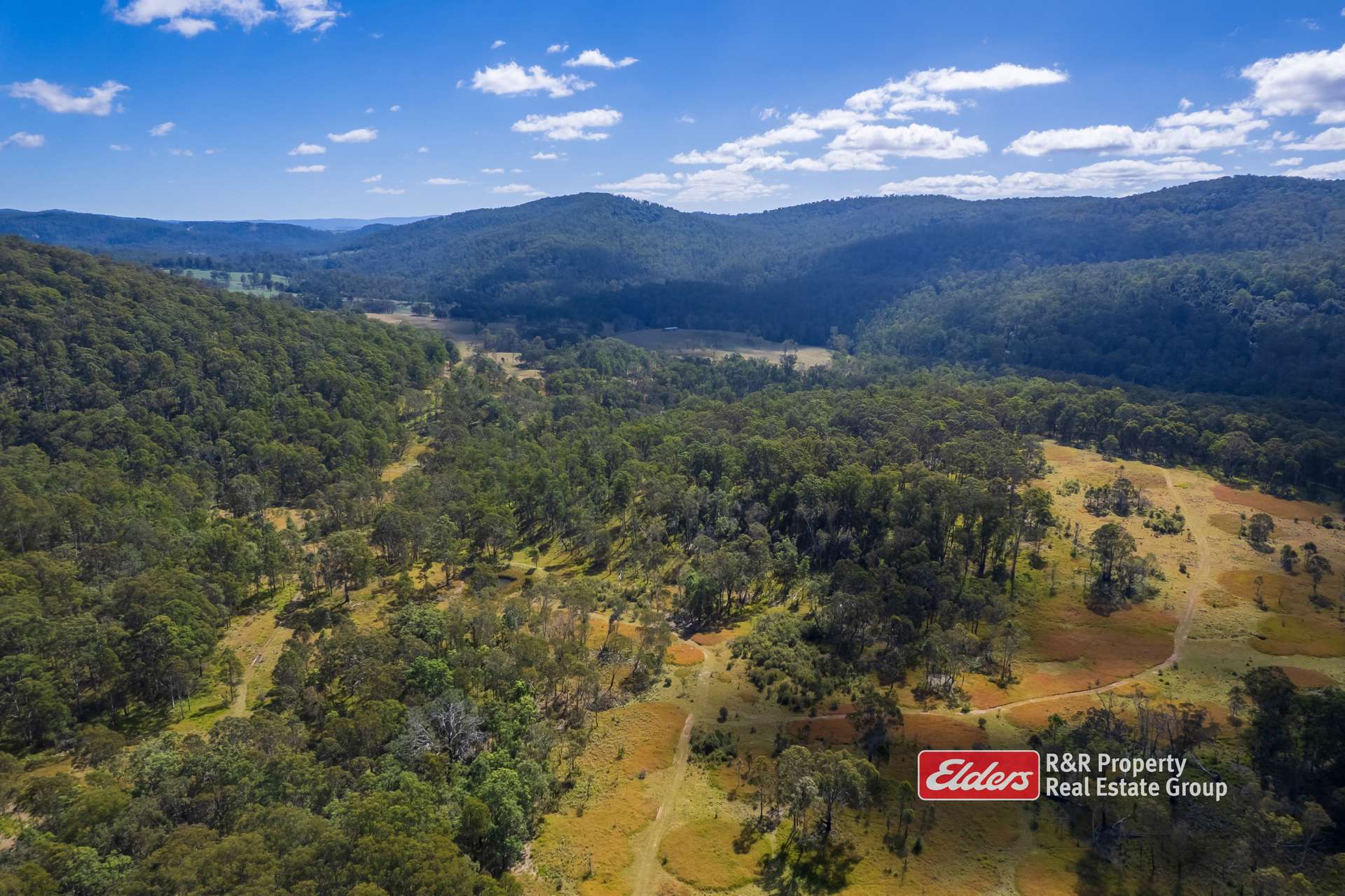 Off Thunderbolts Way, MARES RUN Via, Gloucester For Sale by Farmbuy.com - image 31