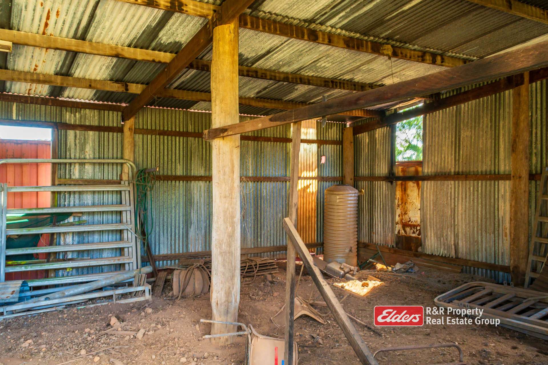 Off Thunderbolts Way, MARES RUN Via, Gloucester For Sale by Farmbuy.com - image 30