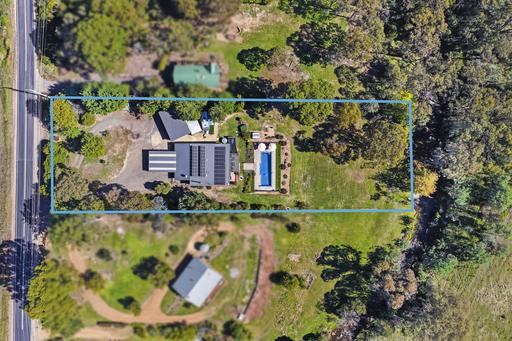 Farm For Sale - VIC - Merrijig - 3723 - 'DELA-VIEW' THE ULTIMATE RIVERFRONT RETREAT 