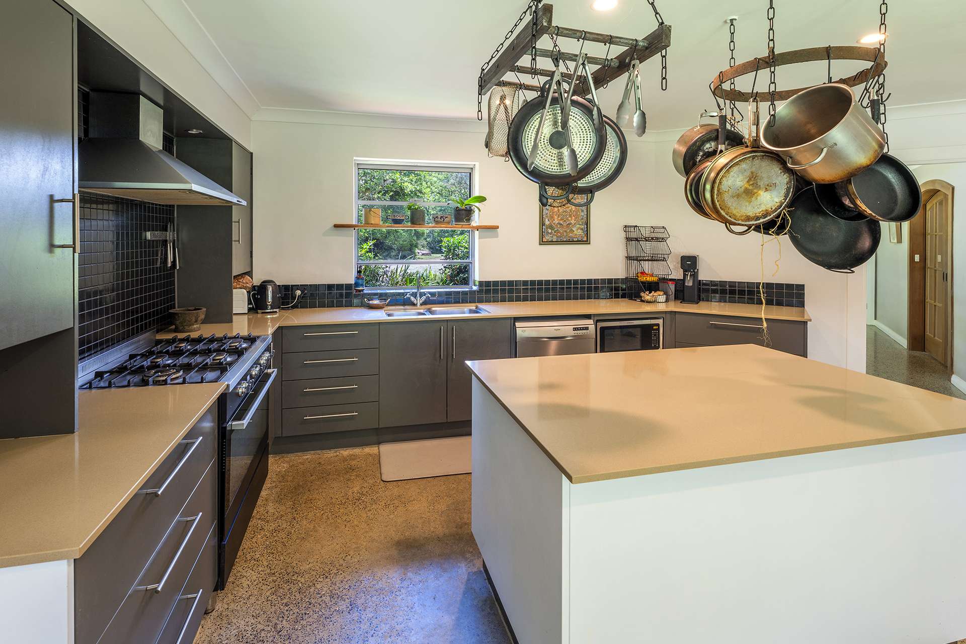 650 Darkwood Road, Thora For Sale by Farmbuy.com - image 7