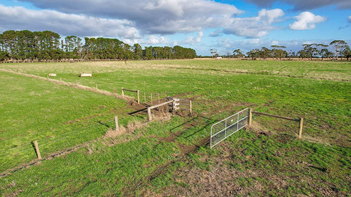 59 Gapes Road, Winslow For Sale by Farmbuy.com - image 20