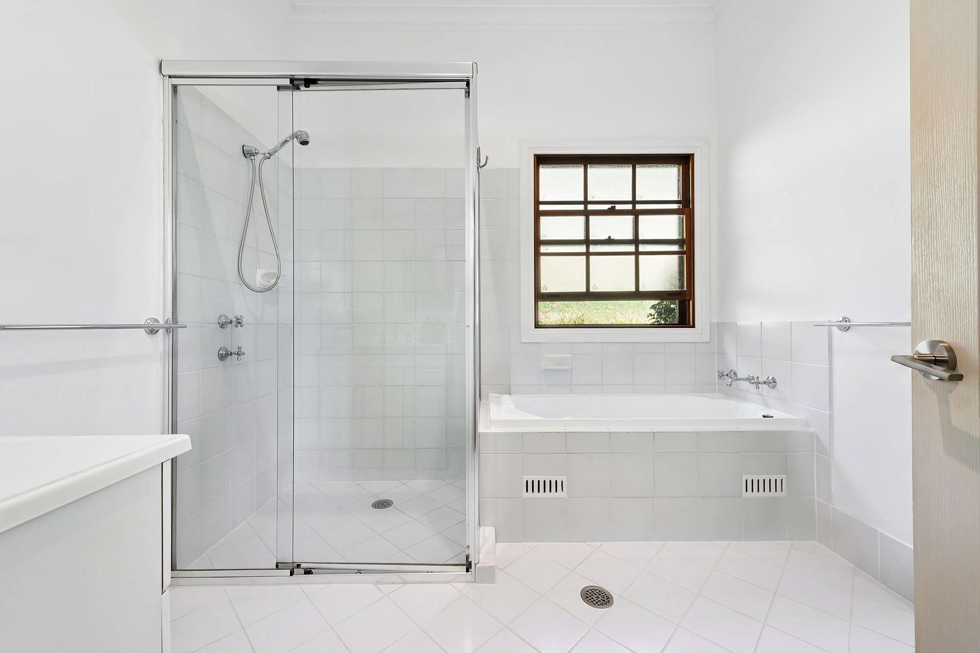 30 Fern Tree Lane, Palmdale For Sale by Farmbuy.com - image 10