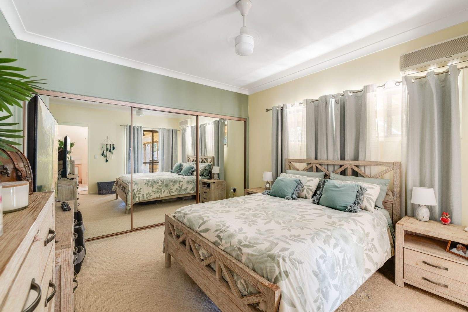 7 Porteus Road, Withcott For Sale by Farmbuy.com - image 6