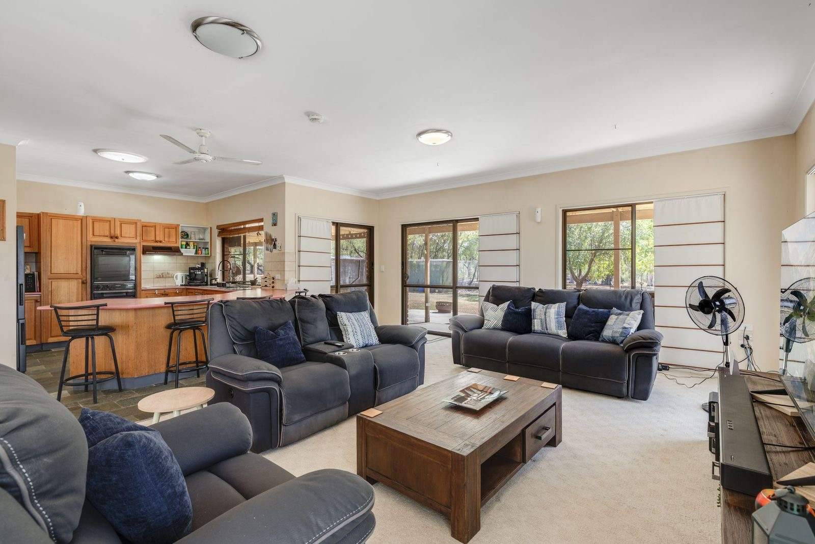 7 Porteus Road, Withcott For Sale by Farmbuy.com - image 11