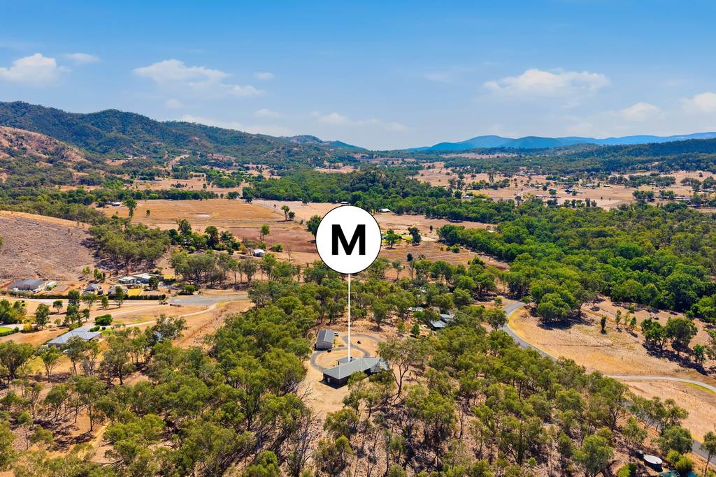 8 Pindari Drive, Tamworth NSW 2340
