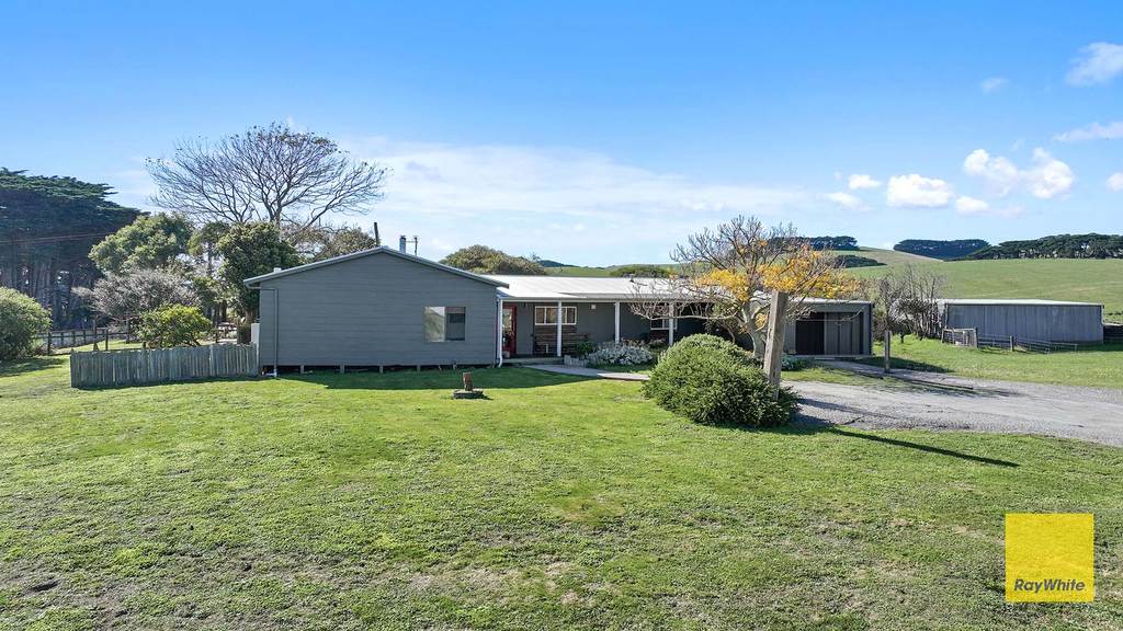 20 Larkin Road, Fish Creek VIC 3959