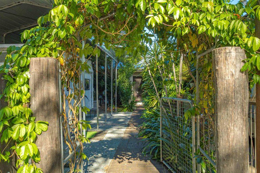284 Lawson Road, Jones Hill For Sale by Farmbuy.com - image 7