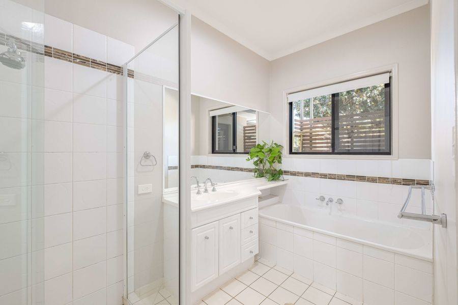 284 Lawson Road, Jones Hill For Sale by Farmbuy.com - image 14
