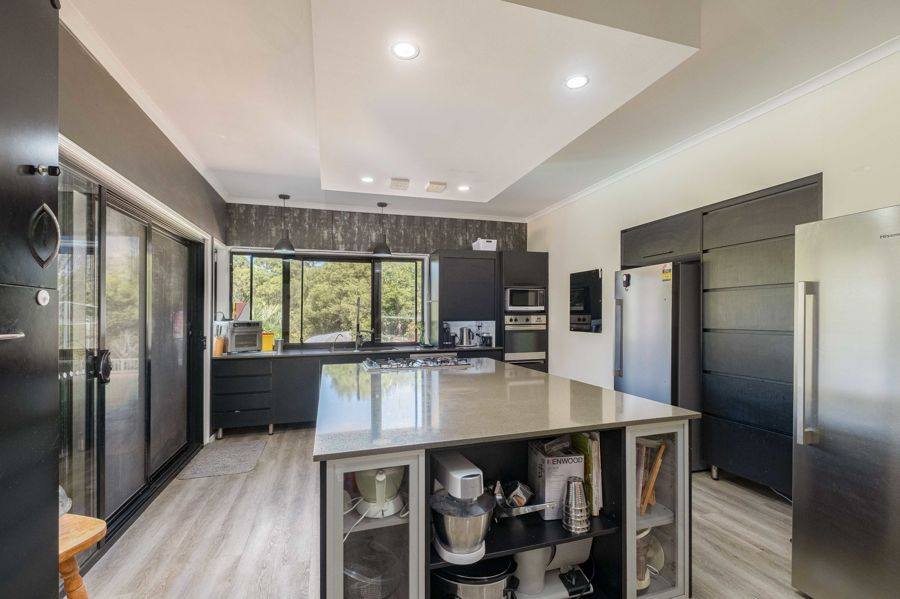 284 Lawson Road, Jones Hill For Sale by Farmbuy.com - image 4