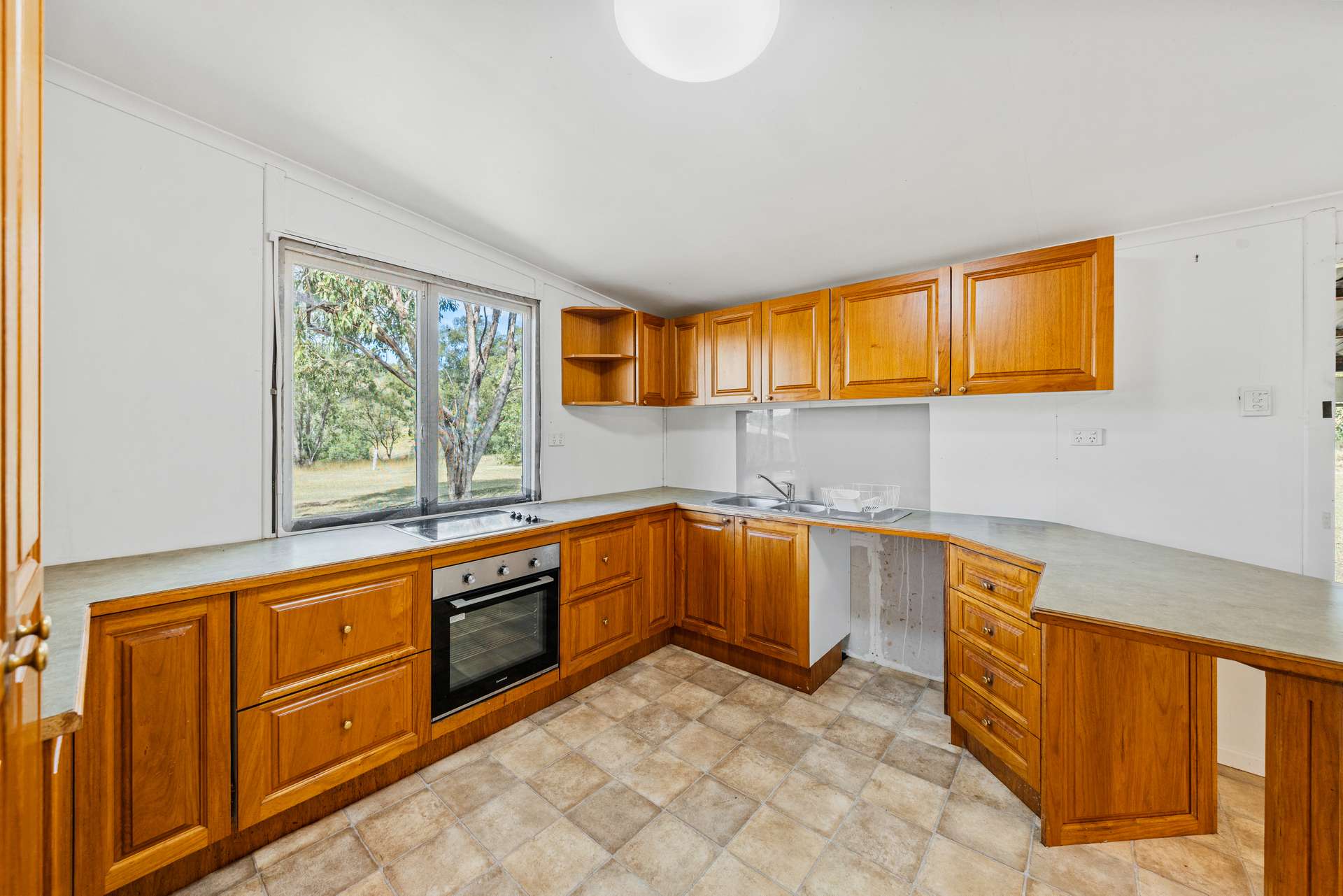 796 Rossmore Road, Kilkivan For Sale by Farmbuy.com - image 7