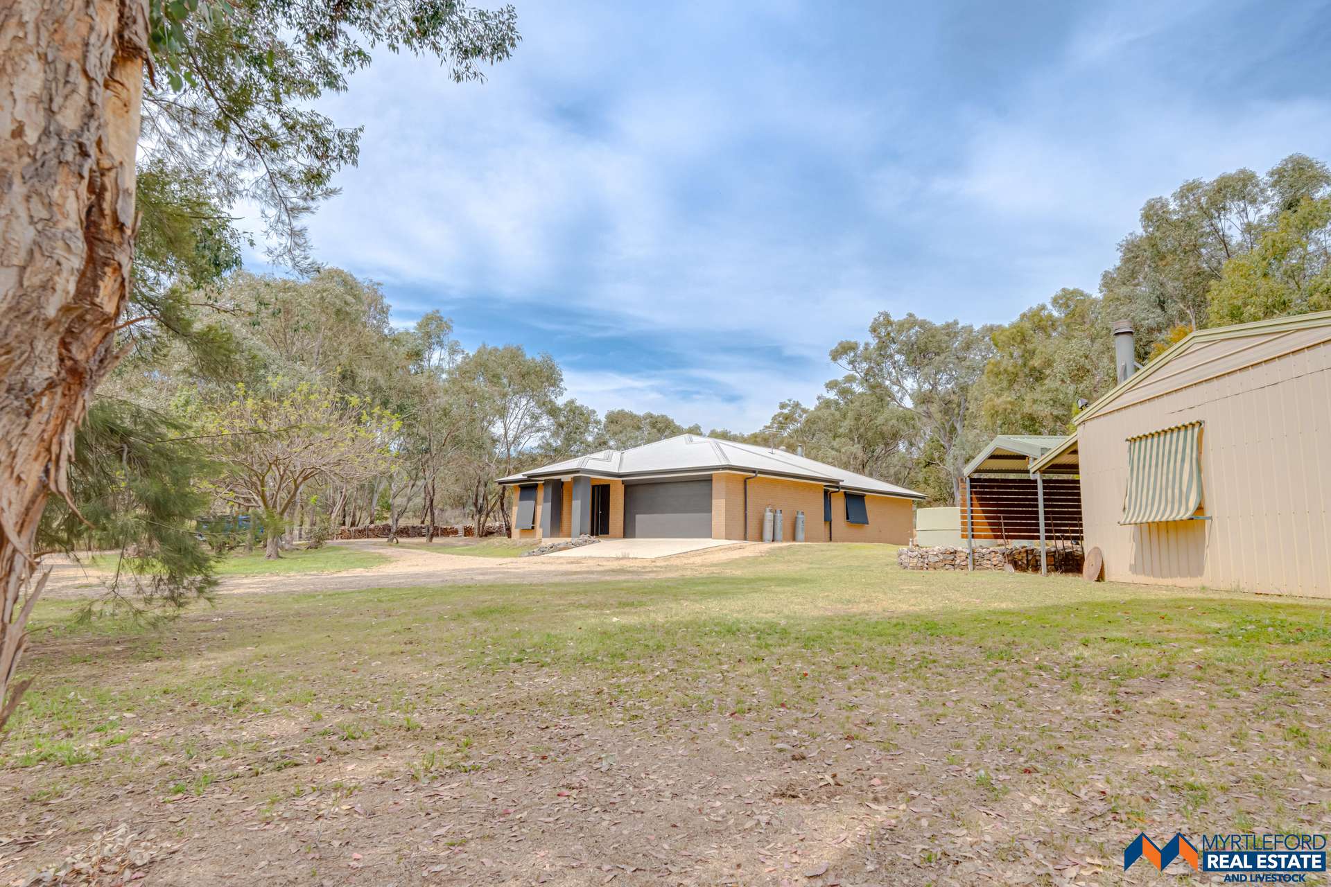 24 Eldorado-Tarrawingee Road, Eldorado For Sale by Farmbuy.com - image 31