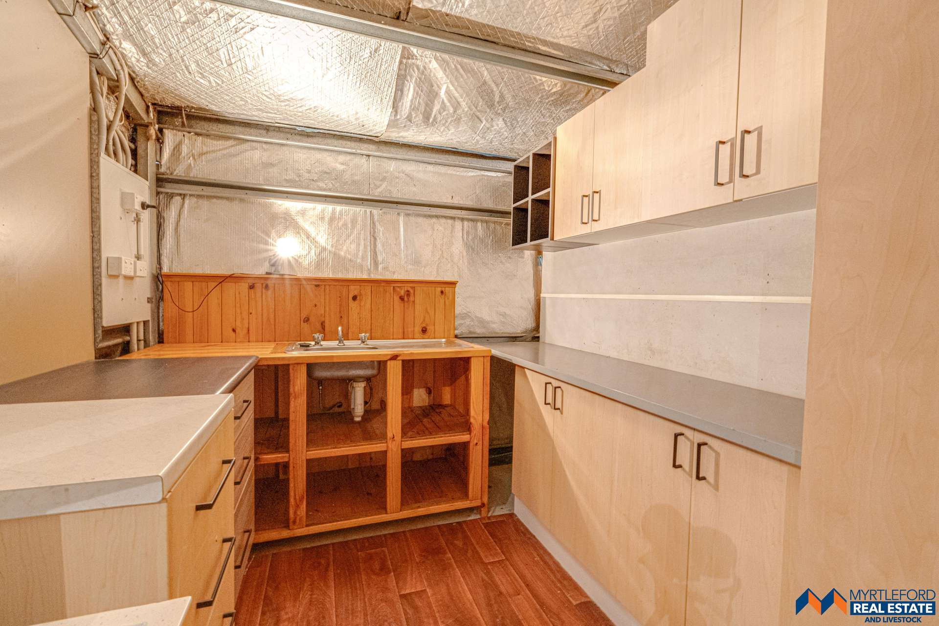 24 Eldorado-Tarrawingee Road, Eldorado For Sale by Farmbuy.com - image 28