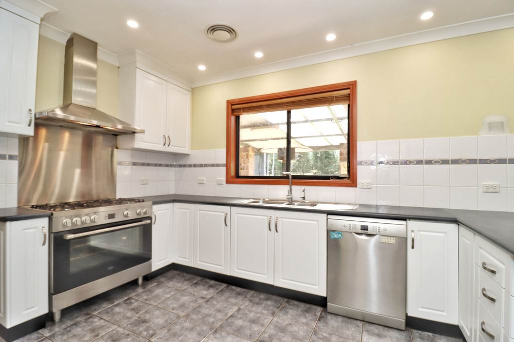 24 SAINES ESTATE ROAD, Young NSW 2594