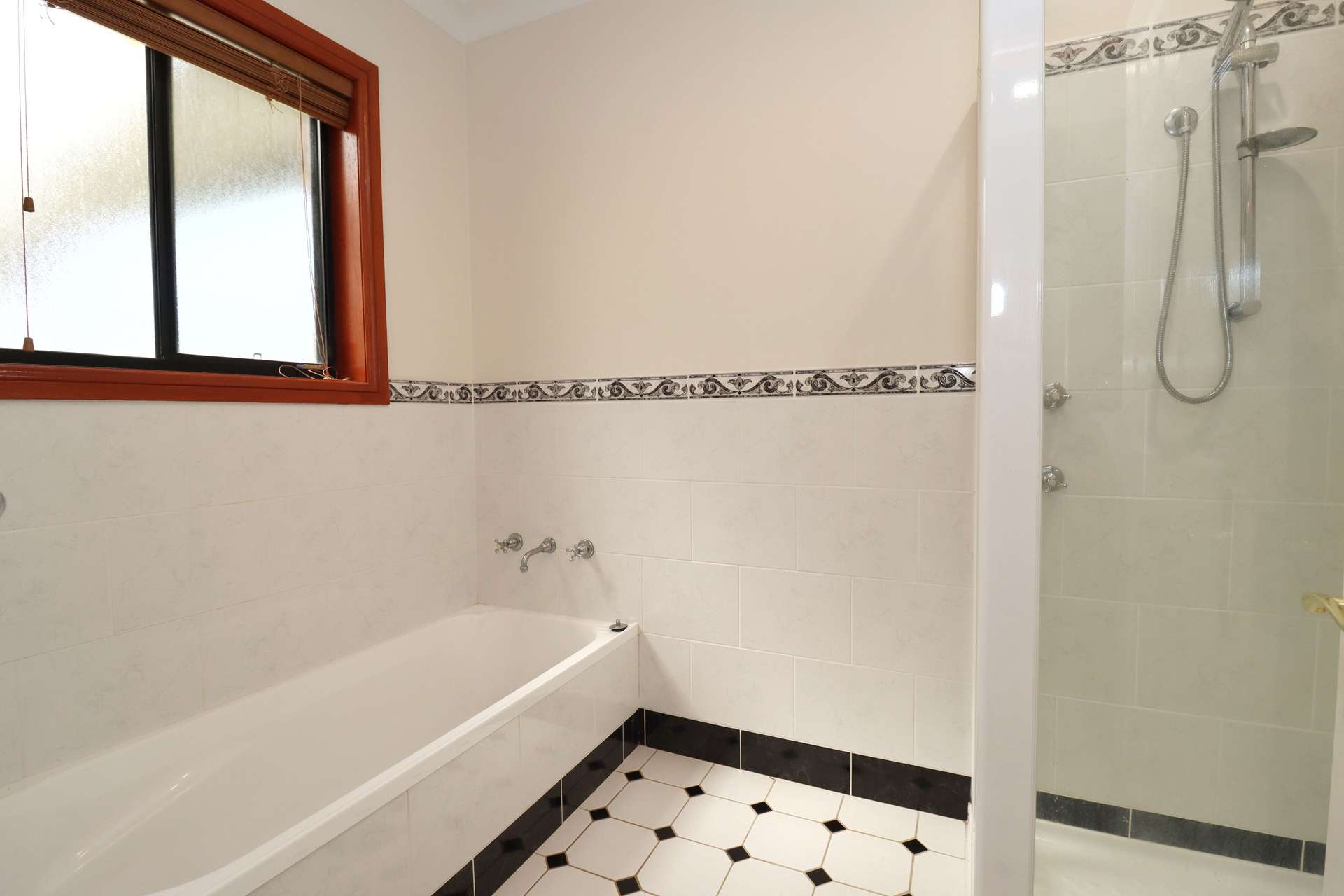 24 SAINES ESTATE ROAD, Young For Sale by Farmbuy.com - image 13