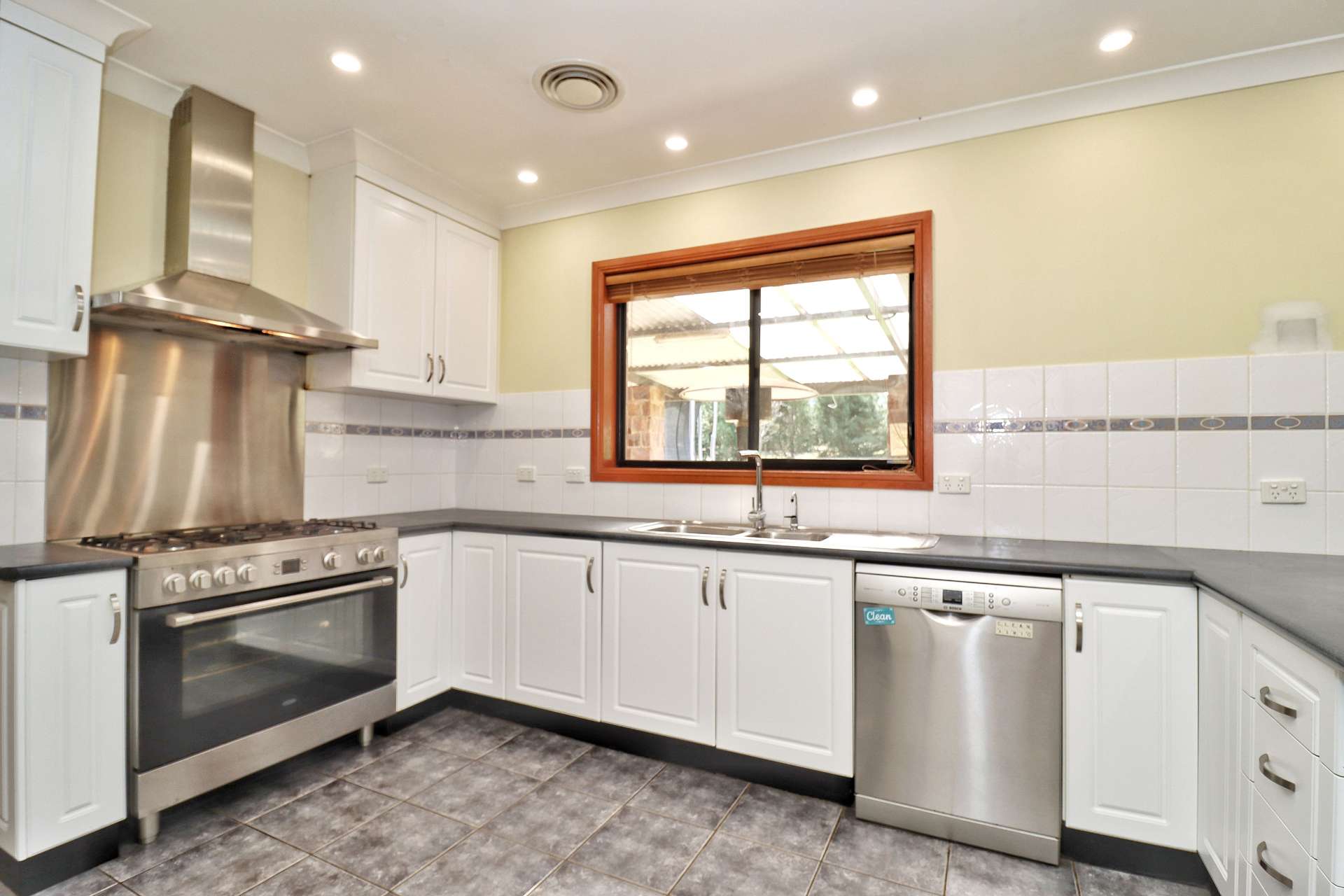 24 SAINES ESTATE ROAD, Young For Sale by Farmbuy.com - image 1