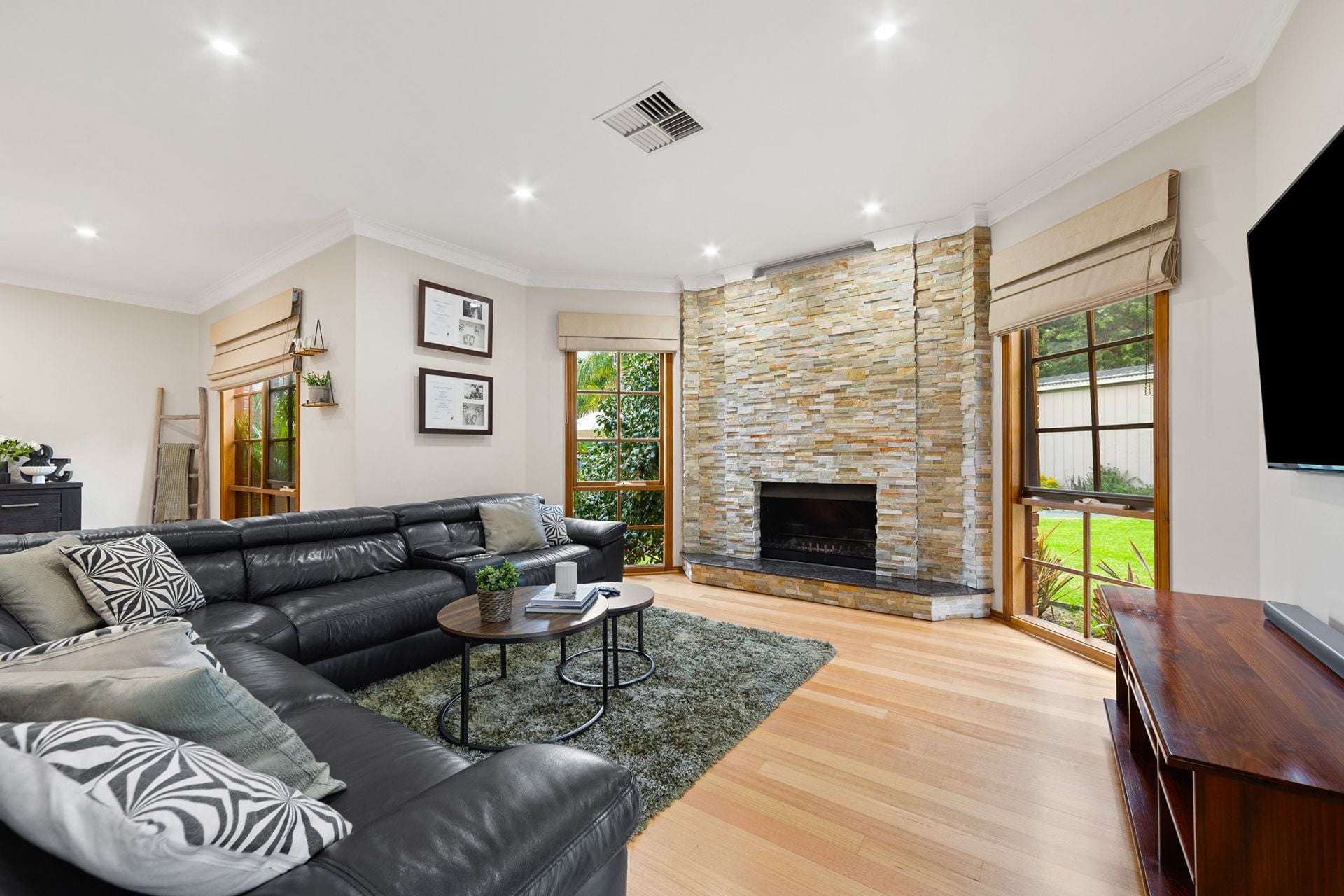 12 Kanaru Court, Narre Warren North For Sale by Farmbuy.com - image 10