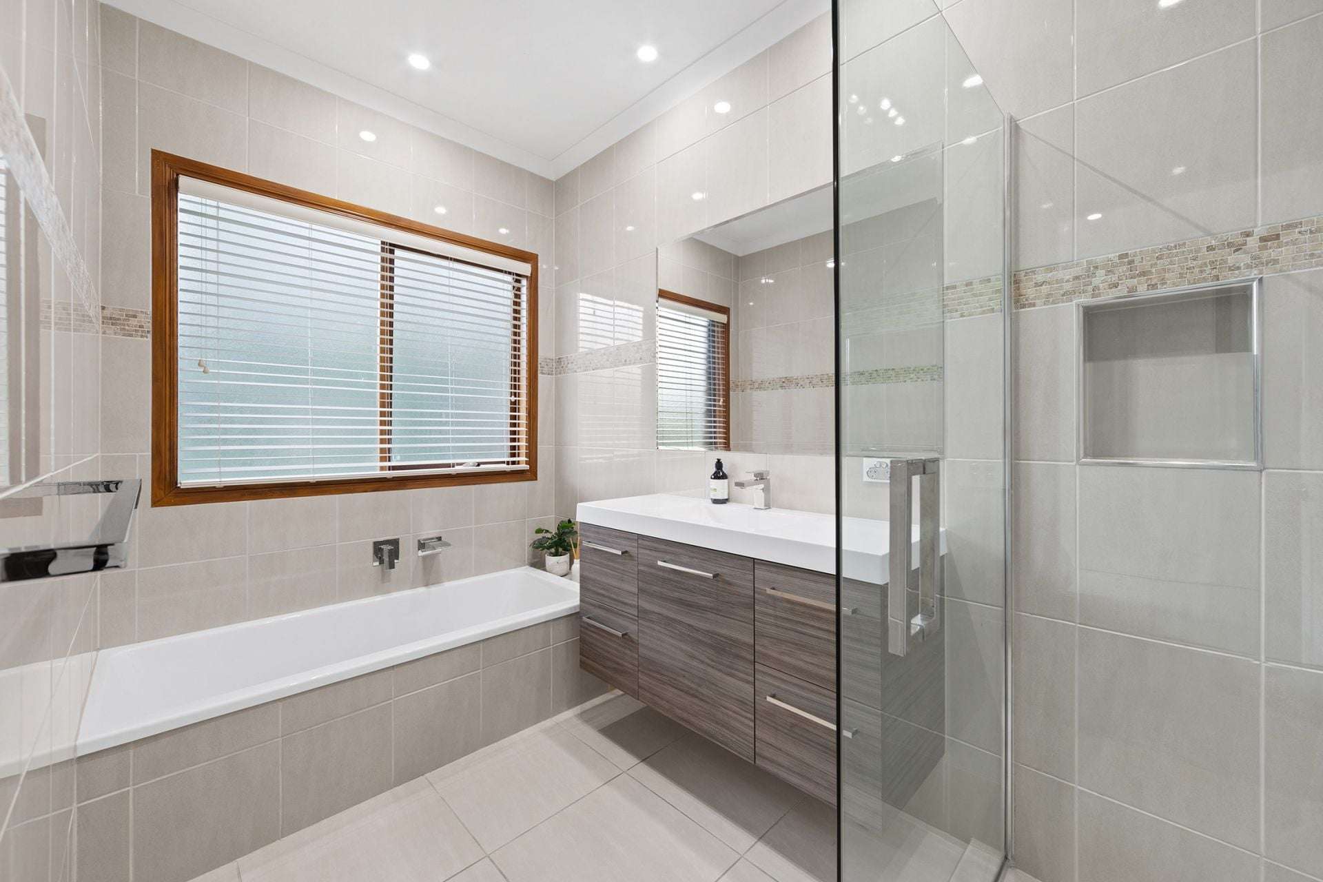 12 Kanaru Court, Narre Warren North For Sale by Farmbuy.com - image 14