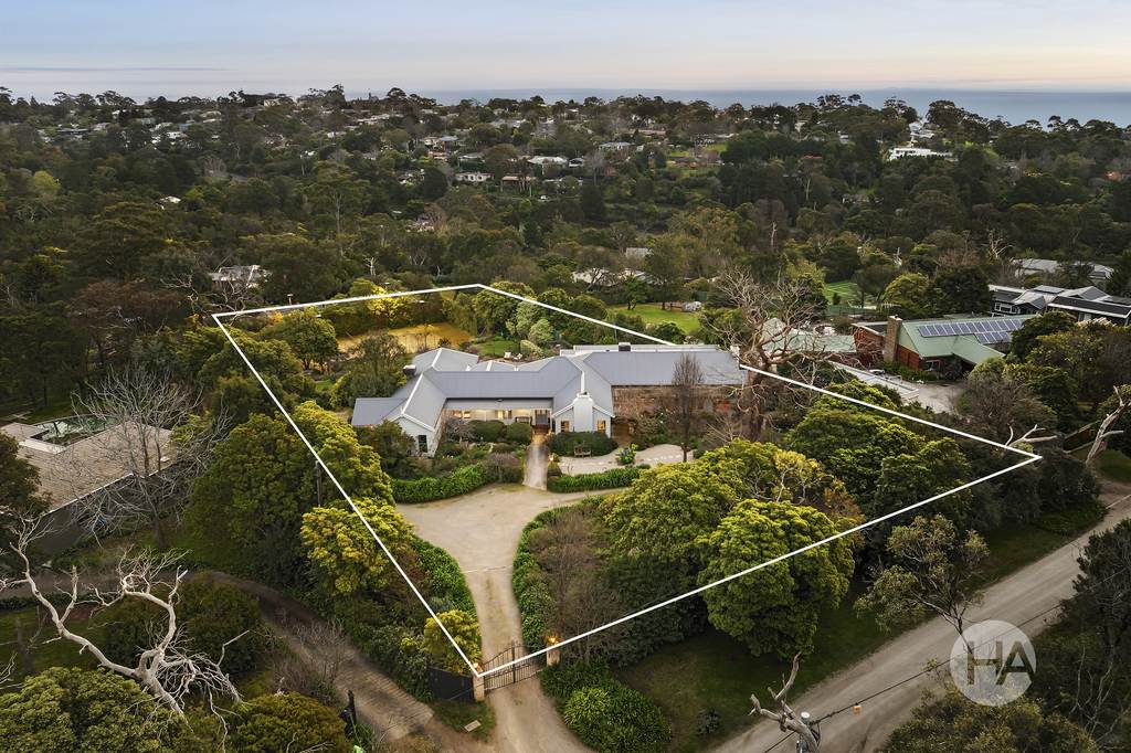 6 Thornton Road, Mount Eliza VIC 3930