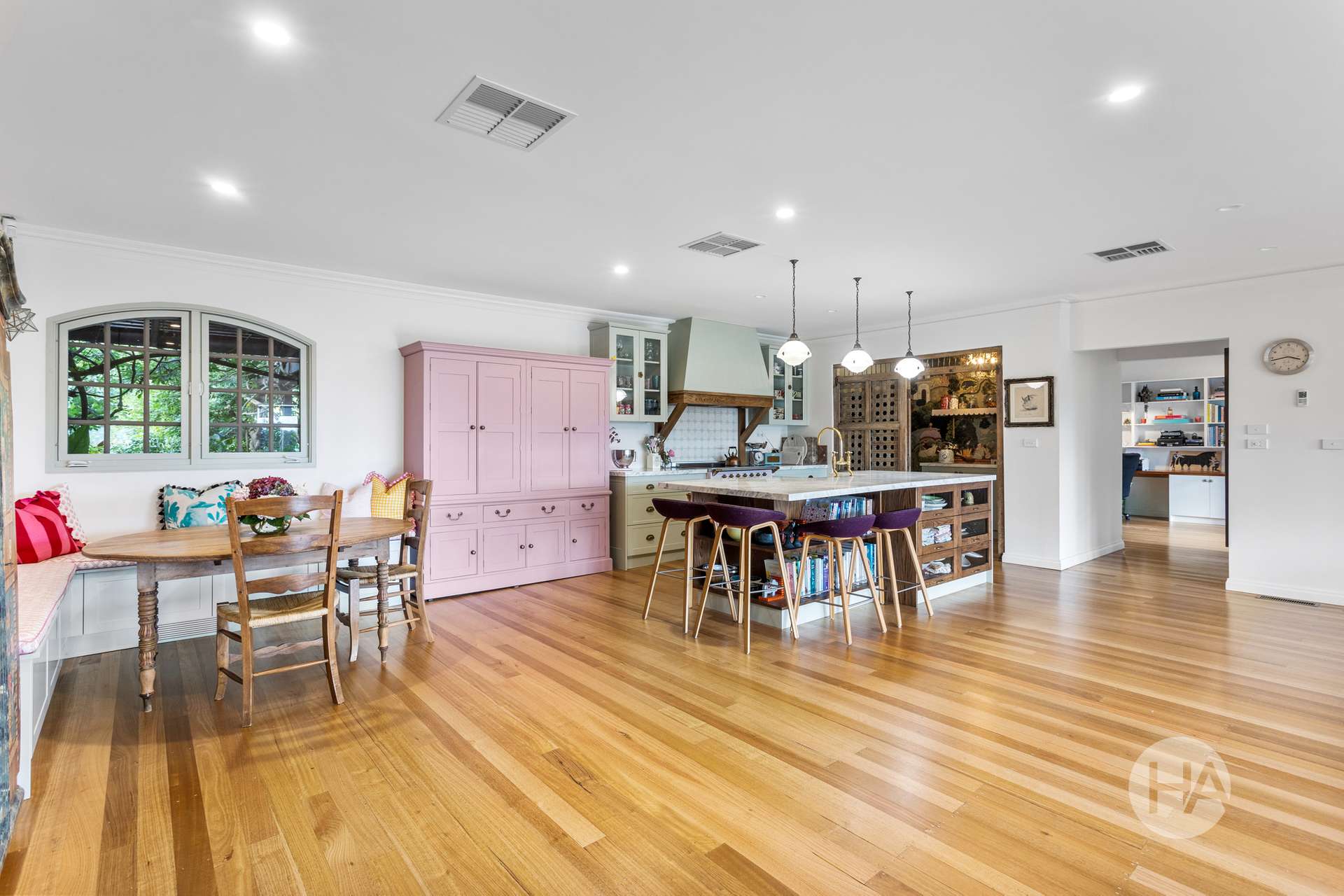 6 Thornton Road, Mount Eliza For Sale by Farmbuy.com - image 6