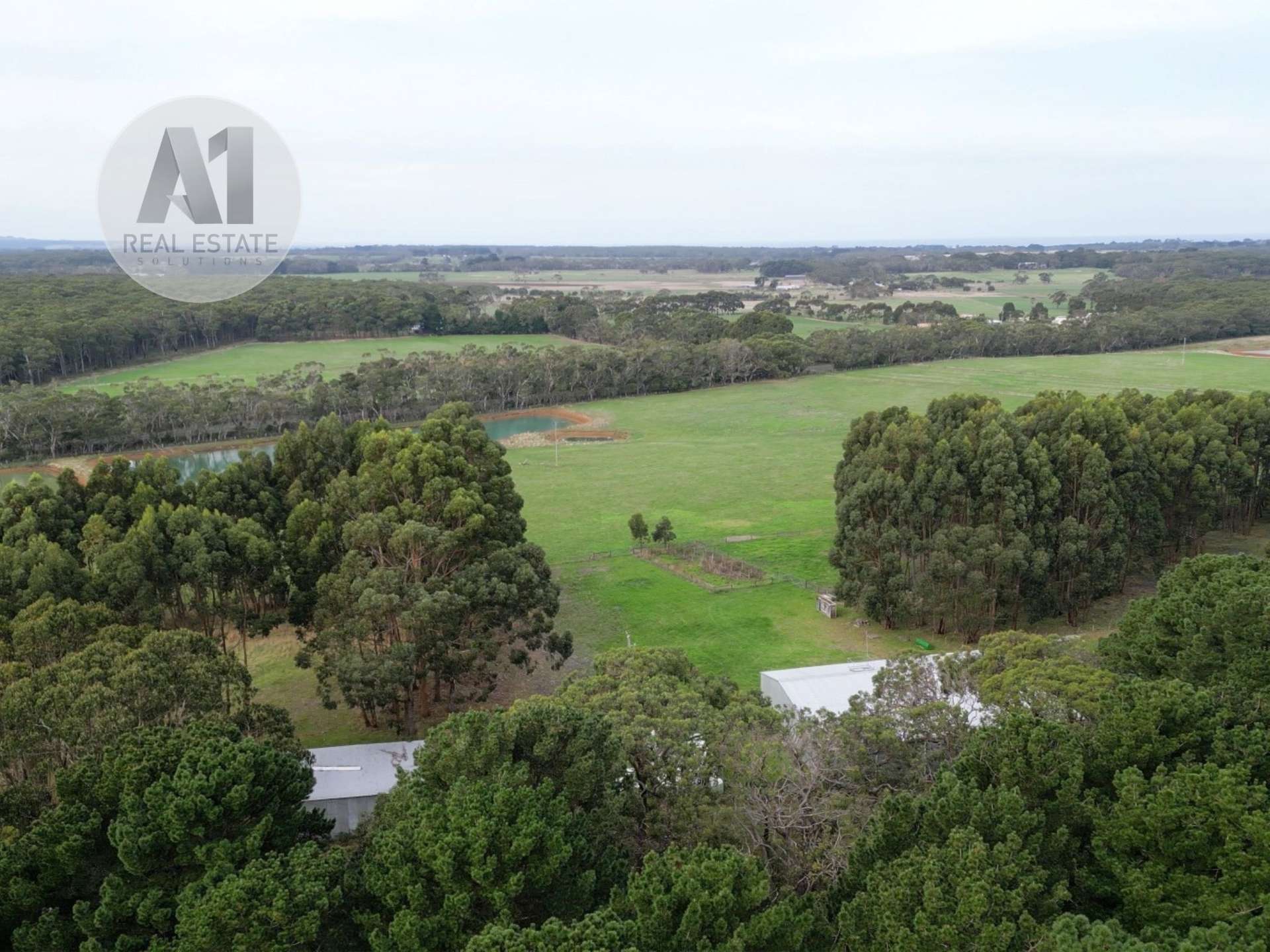 695 Portland Nelson Road, Gorae West For Sale by Farmbuy.com - image 1