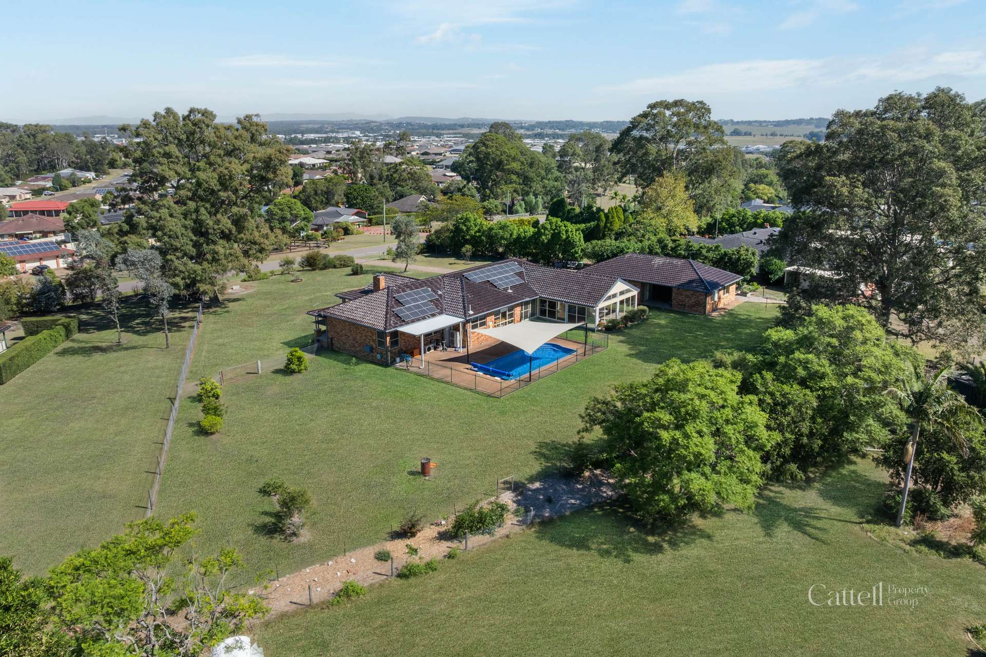 3 Cypress Grove, Aberglasslyn Sold by Farmbuy.com - image 17