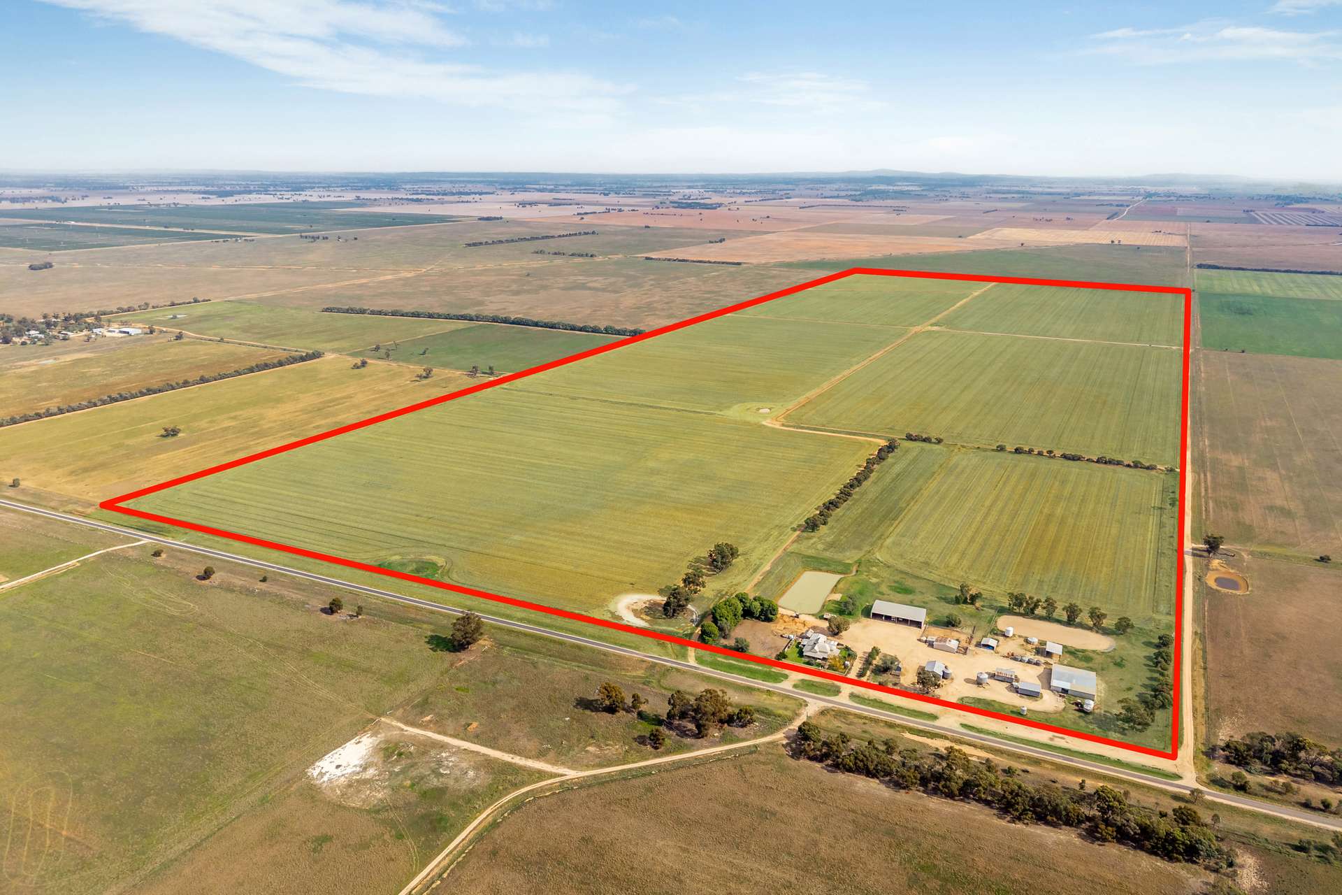 220 Loddon West Road, Fernihurst For Sale by Farmbuy.com - image 1