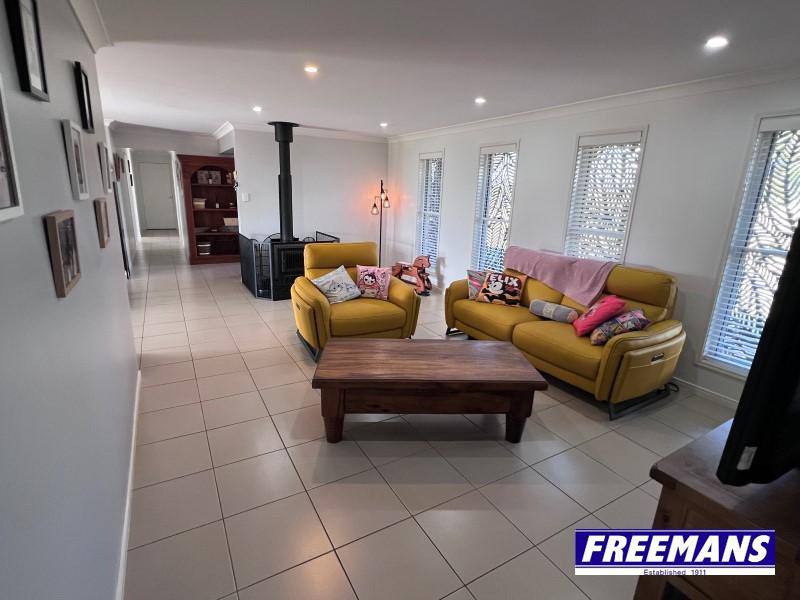 94-96 Rosella Parade, Kingaroy For Sale by Farmbuy.com - image 7