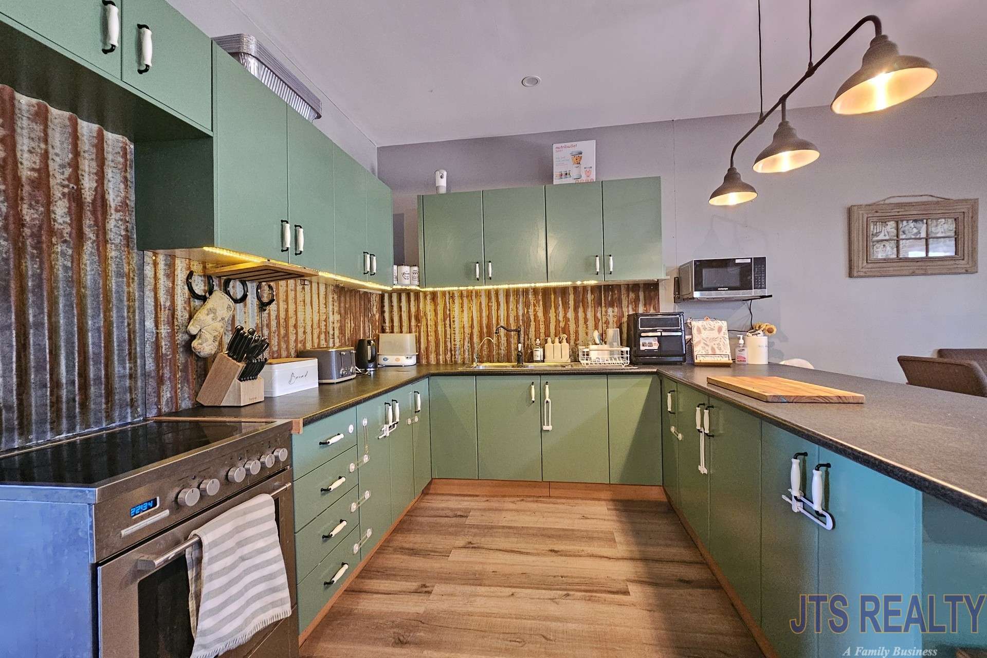 2025 Pembroke Road, Cassilis For Sale by Farmbuy.com - image 3