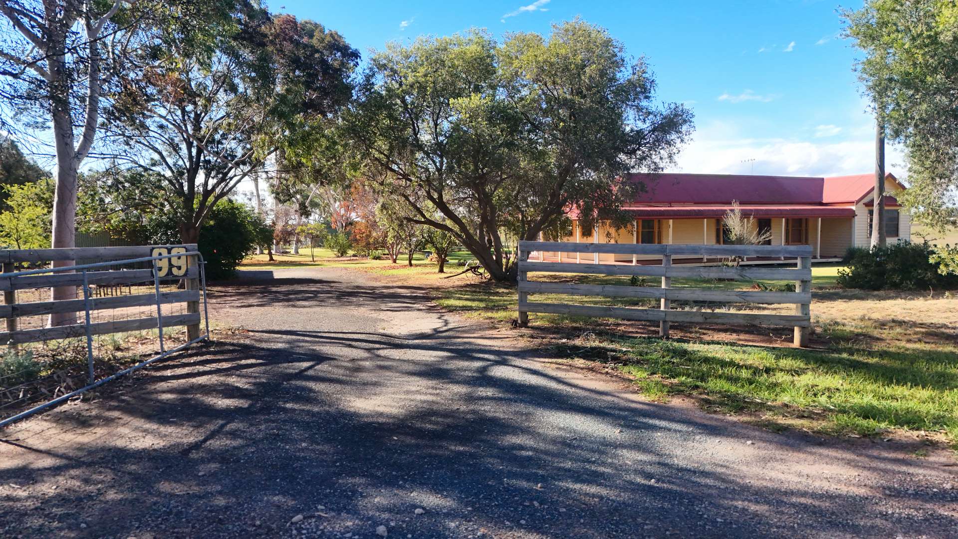 99 Harris Road, Nyah West For Sale by Farmbuy.com - image 1