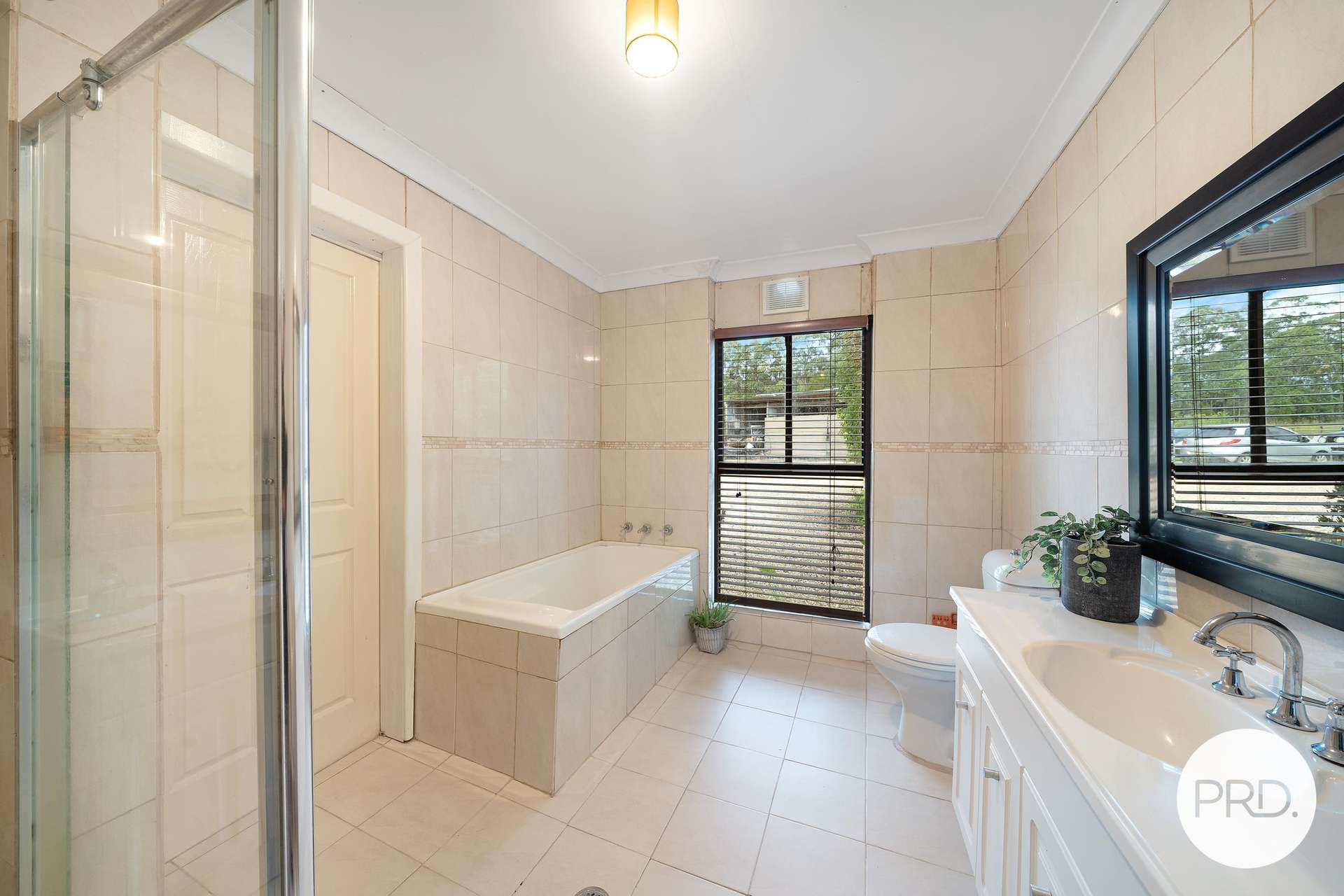 4400 Pacific Highway, Rossglen For Sale by Farmbuy.com - image 13