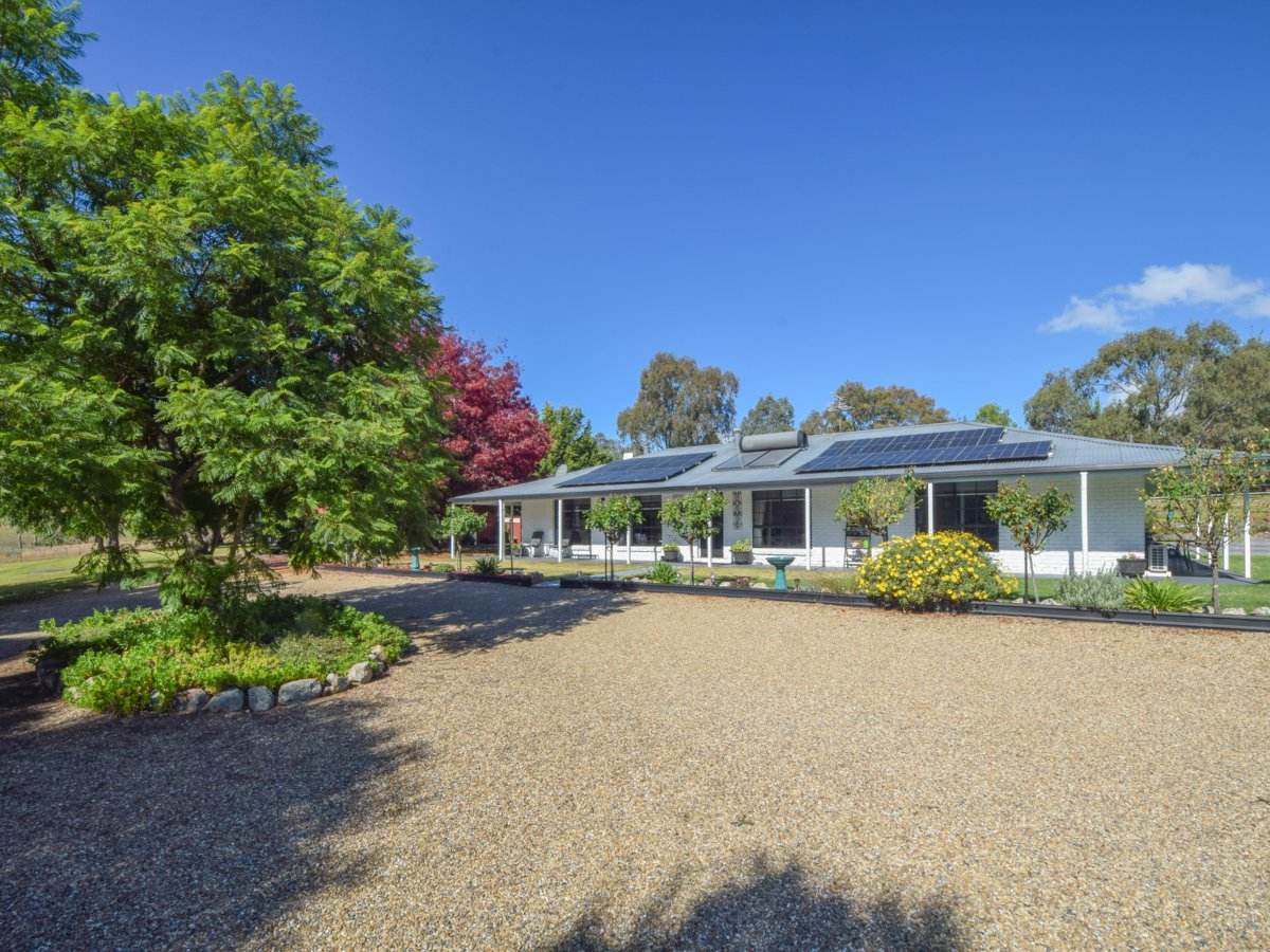 38 Byrne Close, Young Sold by Farmbuy.com - image 3