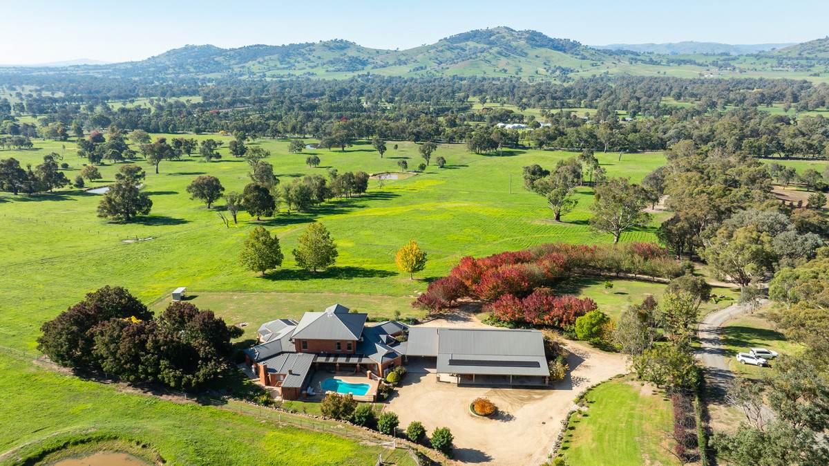 52 McDonald Lane, Kiewa For Sale by Farmbuy.com - image 1