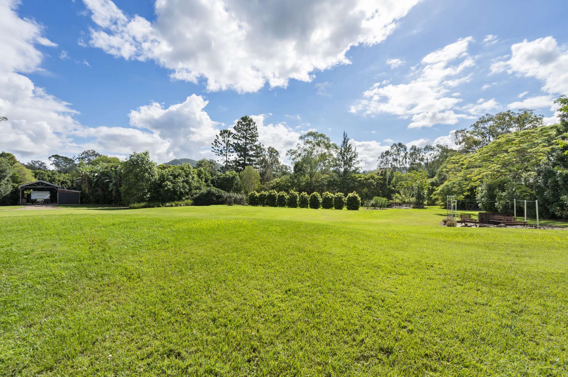8 Teatree Close, Samford Valley For Sale by Farmbuy.com - image 3