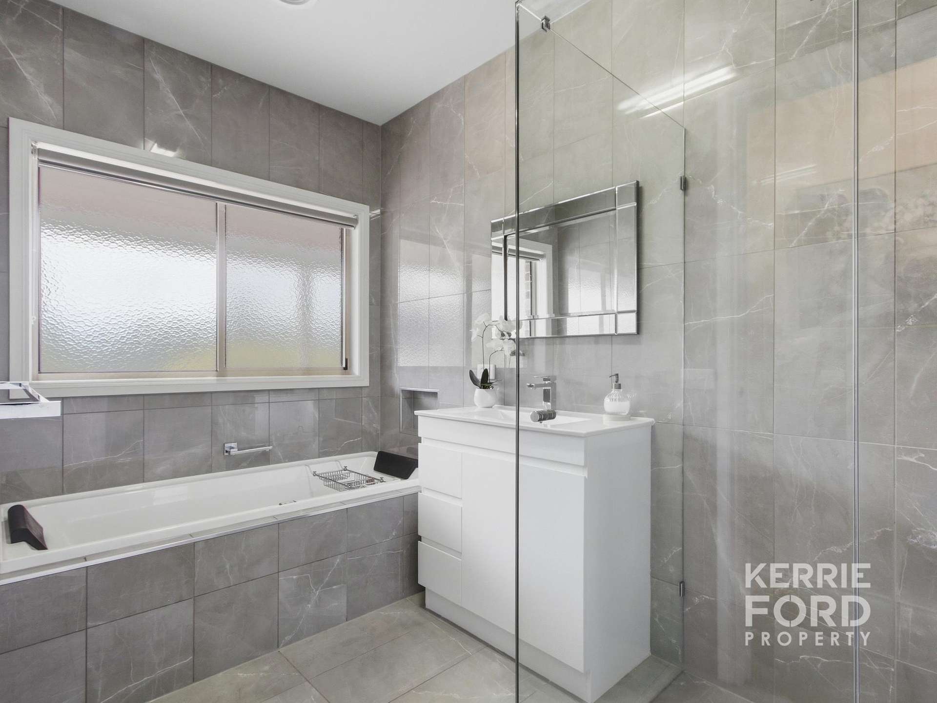 85 Saviges Road, Yallourn North For Sale by Farmbuy.com - image 16